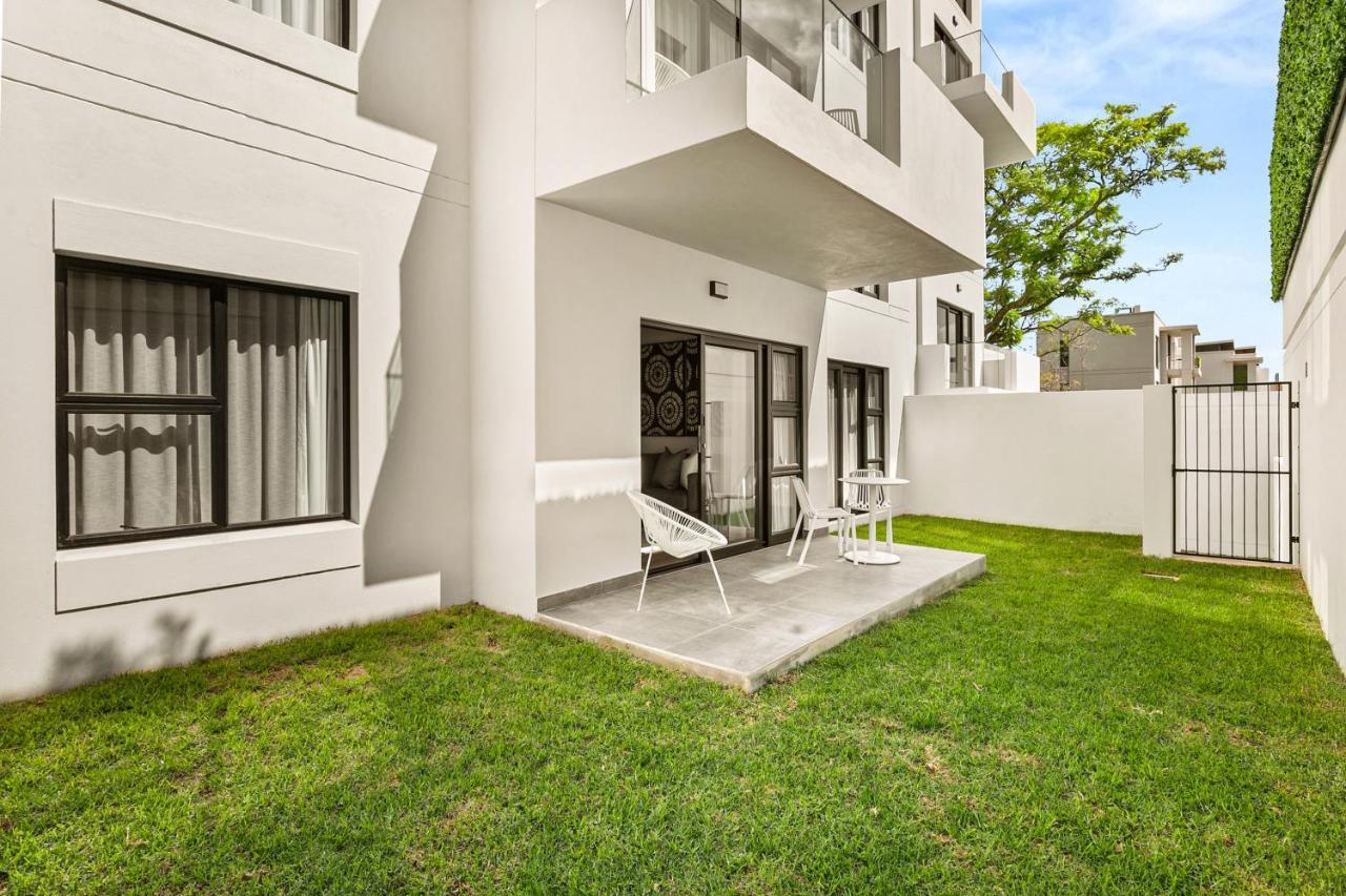The Monroe Luxury Apartments Johannesburg Exterior photo