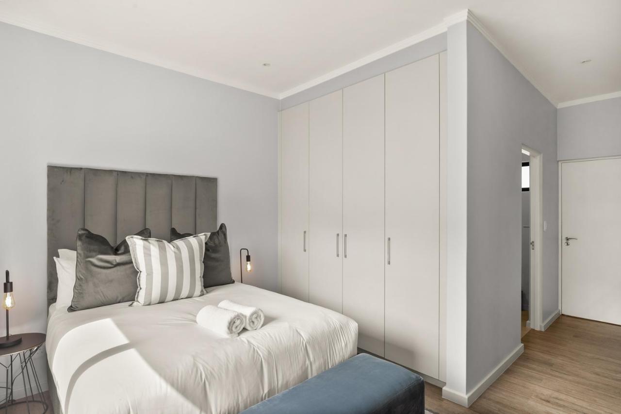 The Monroe Luxury Apartments Johannesburg Exterior photo