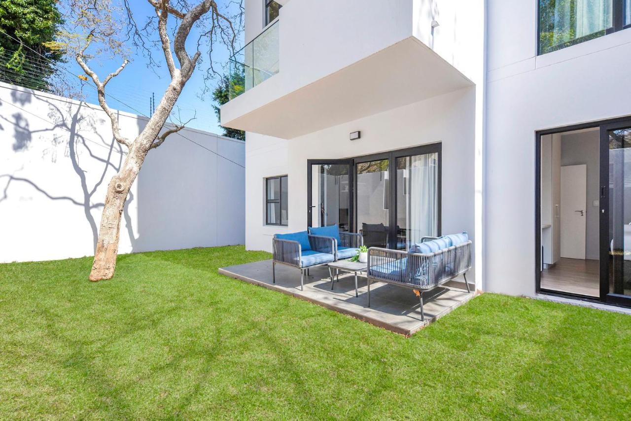 The Monroe Luxury Apartments Johannesburg Exterior photo