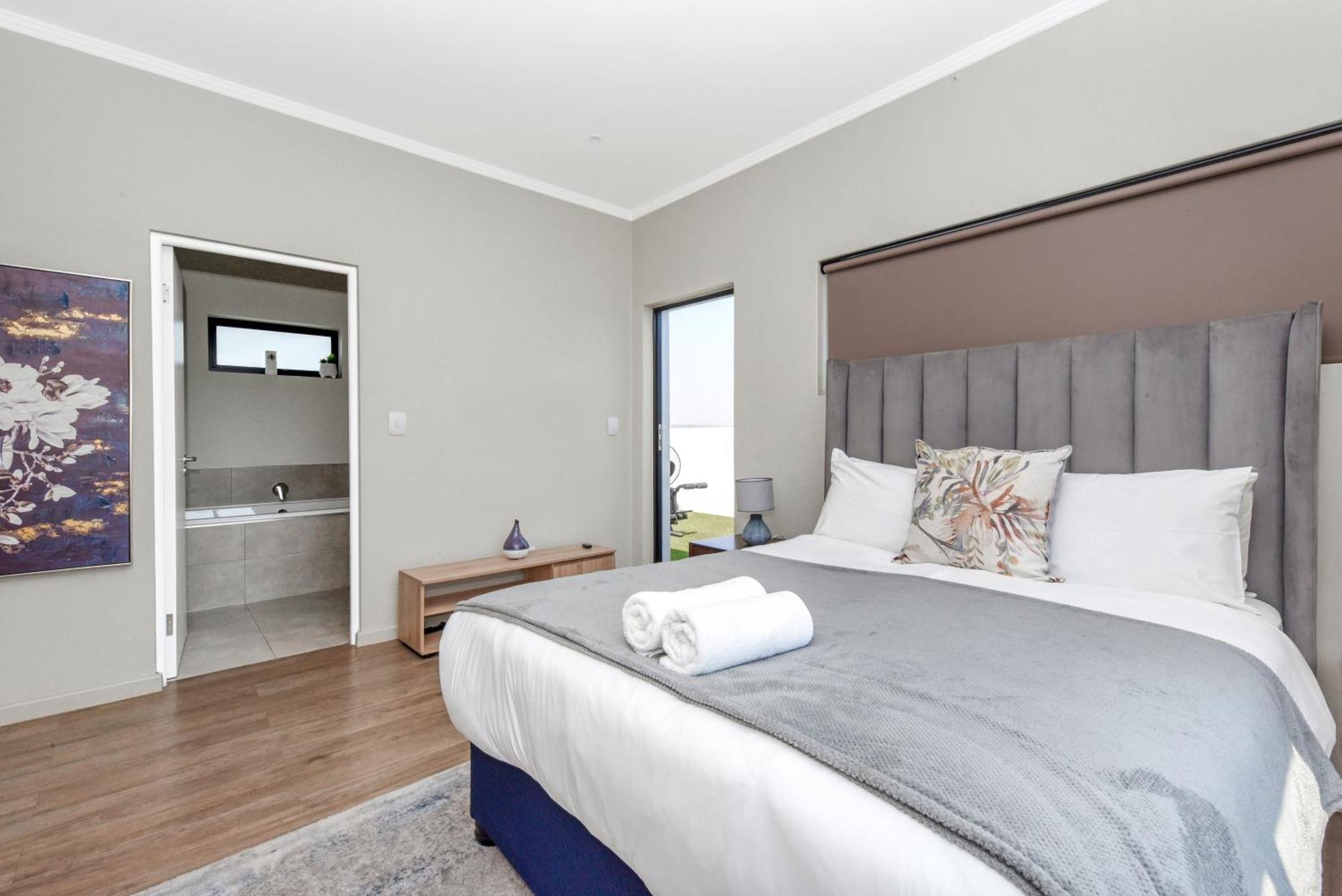 The Monroe Luxury Apartments Johannesburg Exterior photo