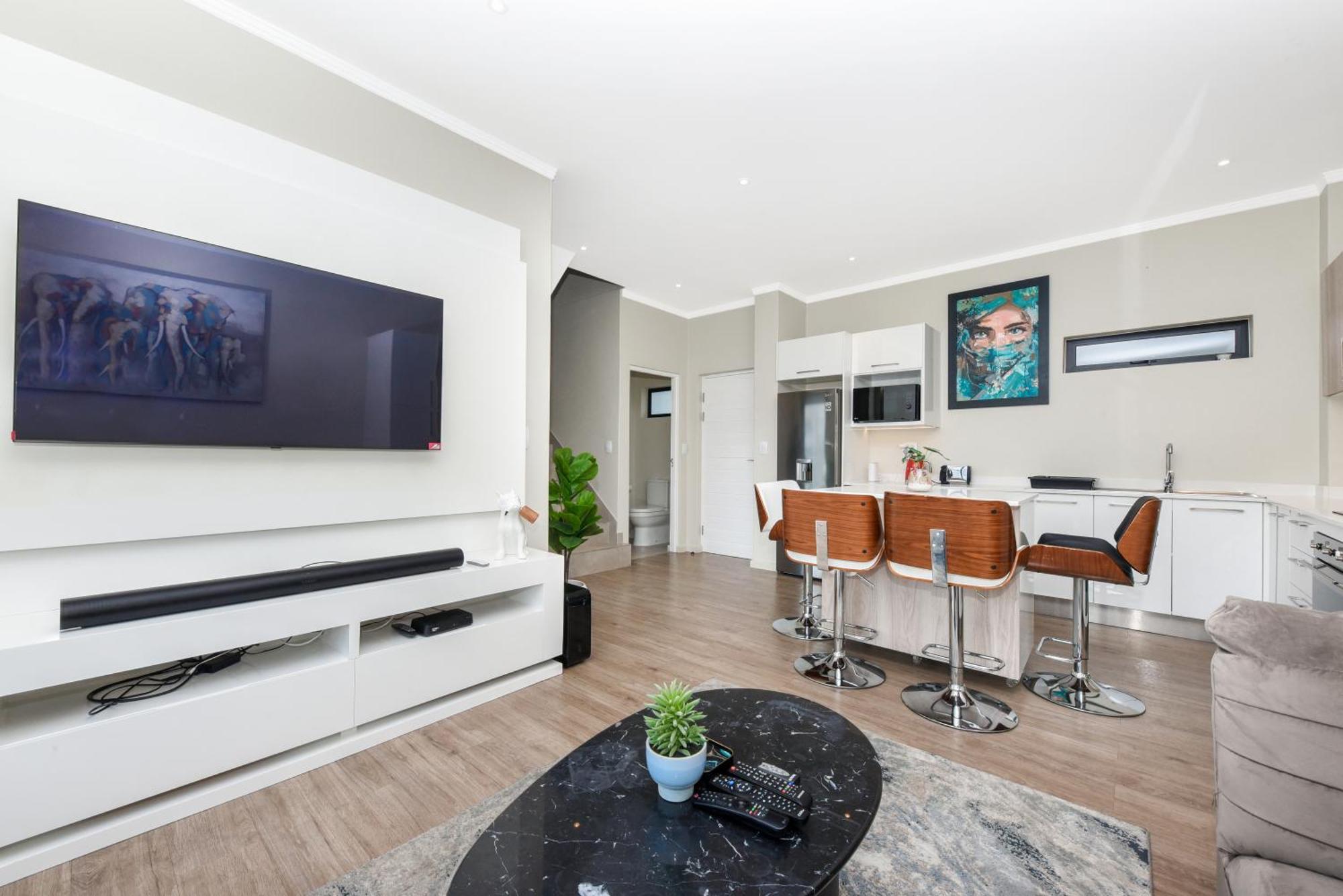 The Monroe Luxury Apartments Johannesburg Exterior photo
